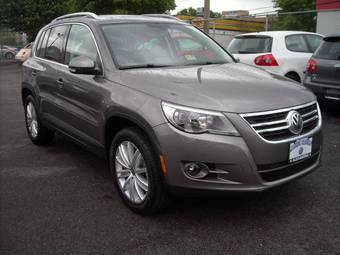 2009 Volkswagen Tiguan Photos