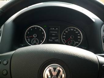 2010 Volkswagen Tiguan Pictures