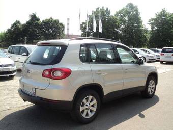 2010 Volkswagen Tiguan Pictures