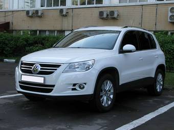 2011 Volkswagen Tiguan Photos