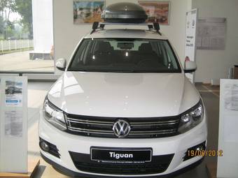 2012 Volkswagen Tiguan Photos