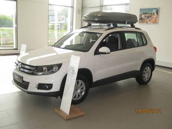 2012 Volkswagen Tiguan Photos