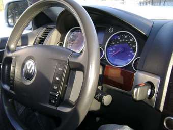 2003 Volkswagen Touareg Photos
