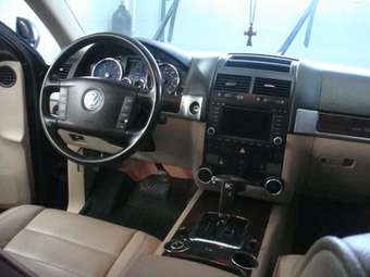 2003 Volkswagen Touareg Photos