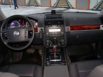 2003 Volkswagen Touareg Photos