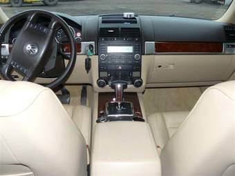 2003 Volkswagen Touareg Photos