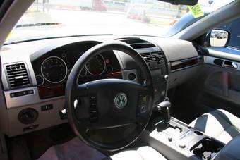 2003 Volkswagen Touareg Pictures