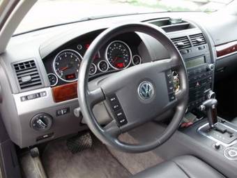 2003 Volkswagen Touareg Photos