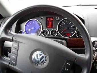 2003 Volkswagen Touareg Photos