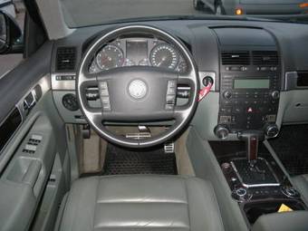 2003 Volkswagen Touareg Photos