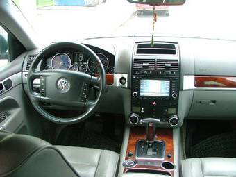 2003 Volkswagen Touareg Images