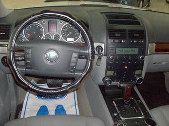 2003 Volkswagen Touareg Wallpapers