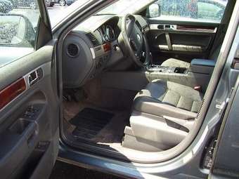 2004 Volkswagen Touareg Photos