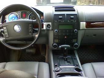 2004 Volkswagen Touareg Pictures