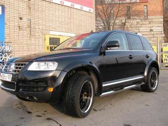 2004 Volkswagen Touareg Photos