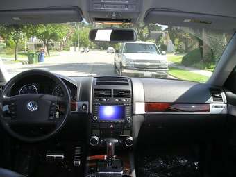 2004 Volkswagen Touareg Photos