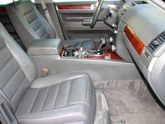 2004 Volkswagen Touareg Photos