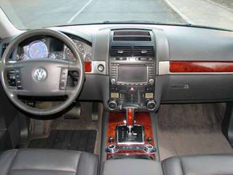 2004 Volkswagen Touareg Pictures