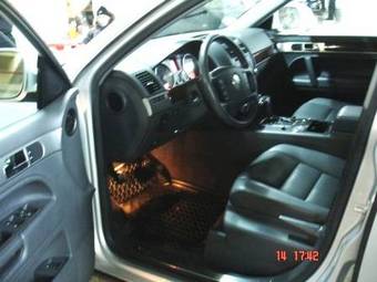 2004 Volkswagen Touareg Photos