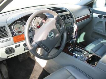 2004 Volkswagen Touareg Pictures