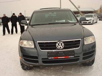 2004 Volkswagen Touareg Images