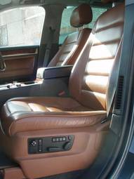 2004 Volkswagen Touareg Images