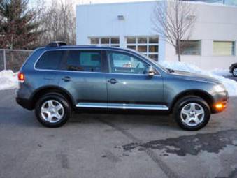 2004 Volkswagen Touareg Photos