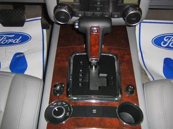 2004 Volkswagen Touareg Pictures