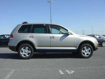 2004 Volkswagen Touareg Photos