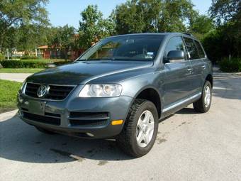 2004 Volkswagen Touareg Photos
