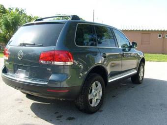 2004 Volkswagen Touareg Photos