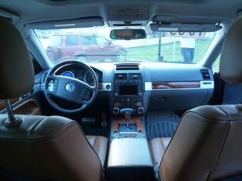 2004 Volkswagen Touareg Photos