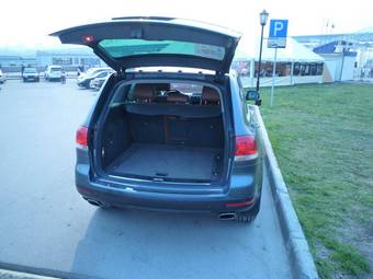 2004 Volkswagen Touareg Photos