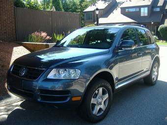 2004 Volkswagen Touareg Photos