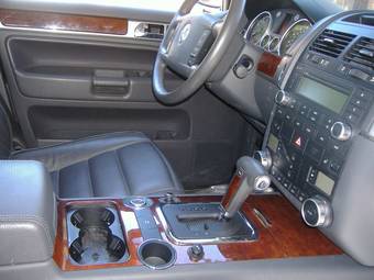 2004 Volkswagen Touareg Pictures