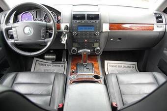 2004 Volkswagen Touareg Pictures