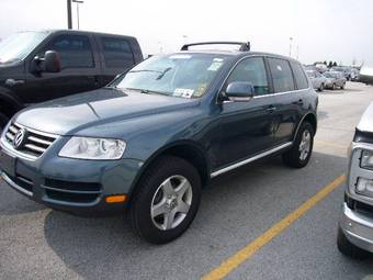 2004 Volkswagen Touareg Photos