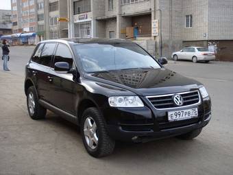 2004 Volkswagen Touareg Photos