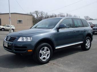 2004 Volkswagen Touareg Photos