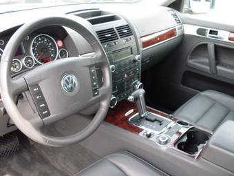 2004 Volkswagen Touareg Photos