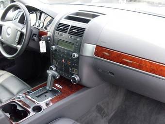 2004 Volkswagen Touareg Wallpapers