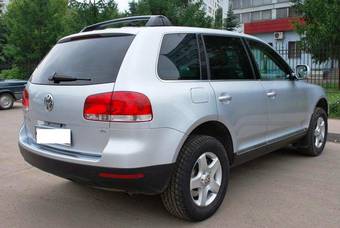 2004 Volkswagen Touareg Photos