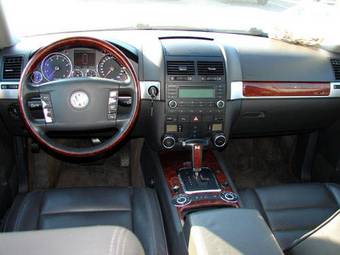 2004 Volkswagen Touareg Pictures