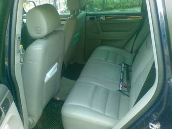2004 Volkswagen Touareg Images