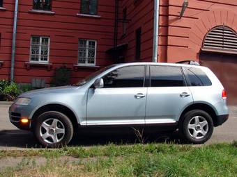 2004 Volkswagen Touareg Photos