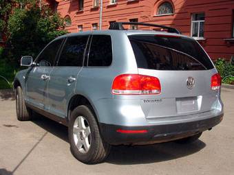 2004 Volkswagen Touareg Photos