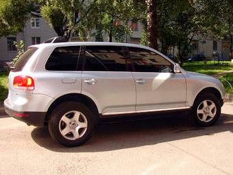 2004 Volkswagen Touareg Photos
