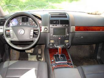 2004 Volkswagen Touareg Wallpapers