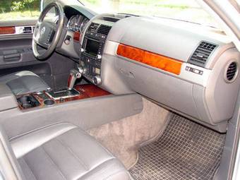2004 Volkswagen Touareg For Sale