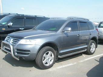 2004 Volkswagen Touareg Photos